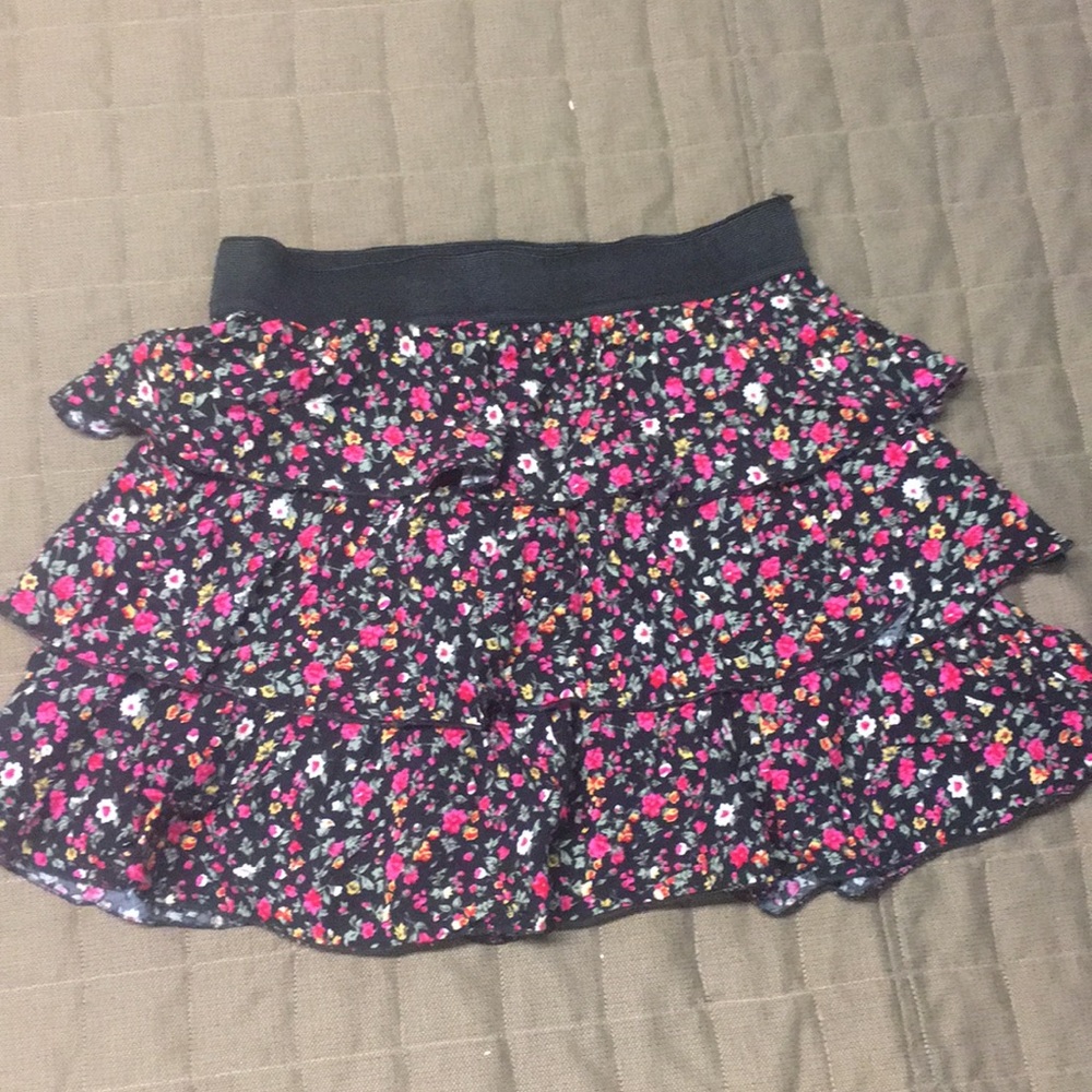 Tiered mini skirt